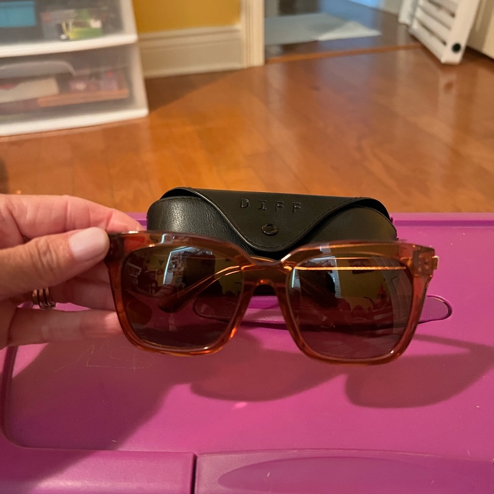 Diff Sunglasses - Picture 3 of 4